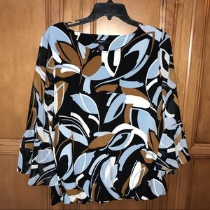 Beautiful blouse in great colors.